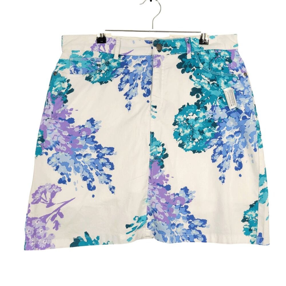 NWT CROFT & BARROW White Watercolor Floral Mid Rise Skort Stretch Cotton SIZE 10